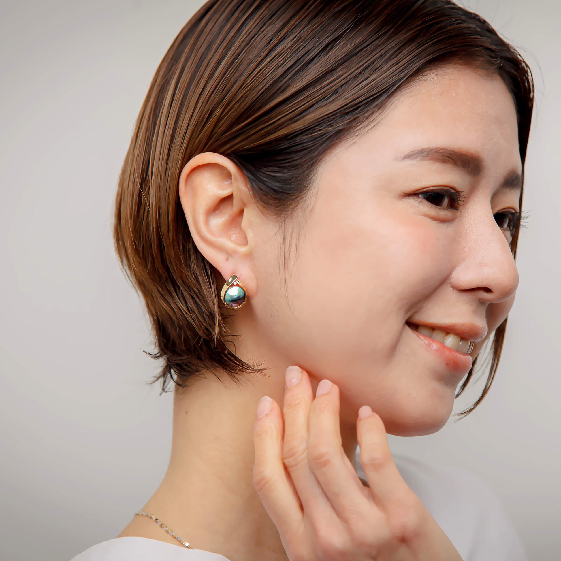 Abalone Pearl Earrings 10mmUP K18YG
